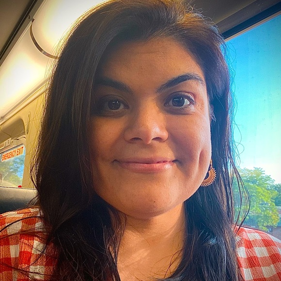 Meet your Posher, Elsa - Picture 1 of 1